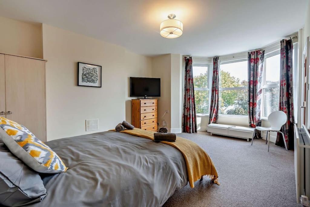 Dizzy Heights Swanage Sleeps 10 With Amazing Views Villa Exterior photo
